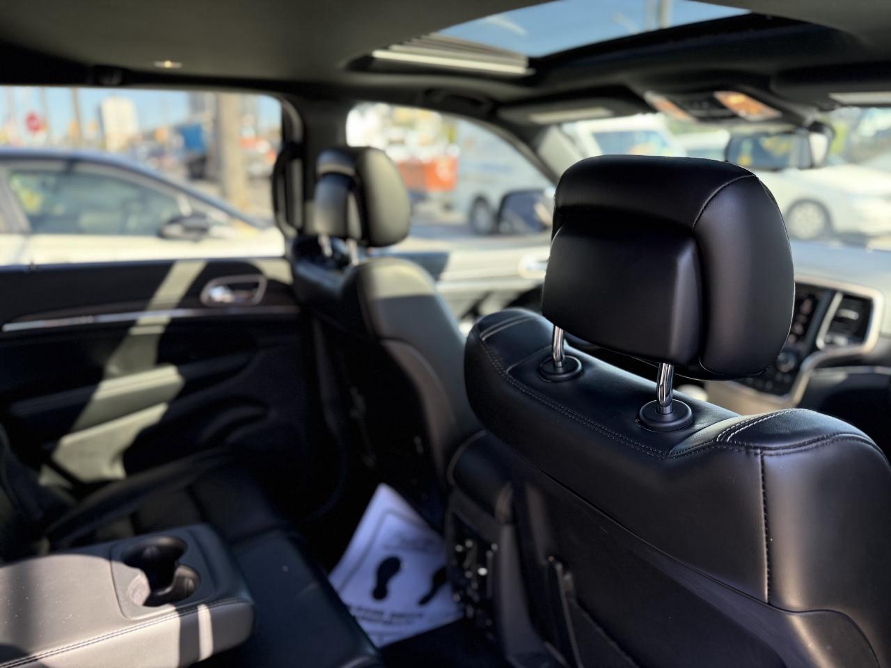 2016 Jeep Grand Cherokee LIMITED | PANO | LOADED Photo