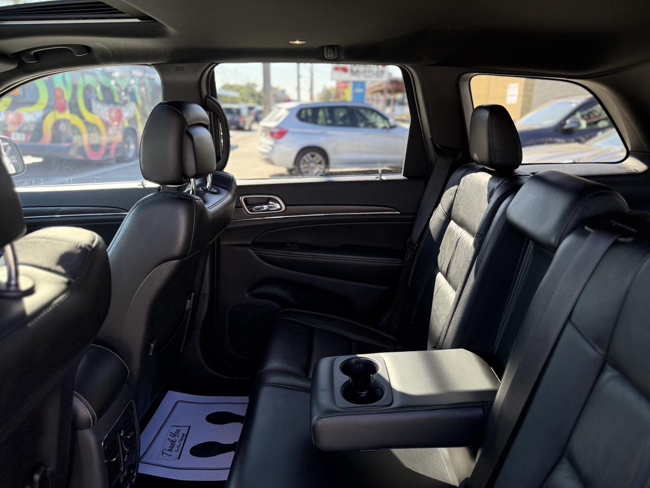 2016 Jeep Grand Cherokee LIMITED | PANO | LOADED Photo