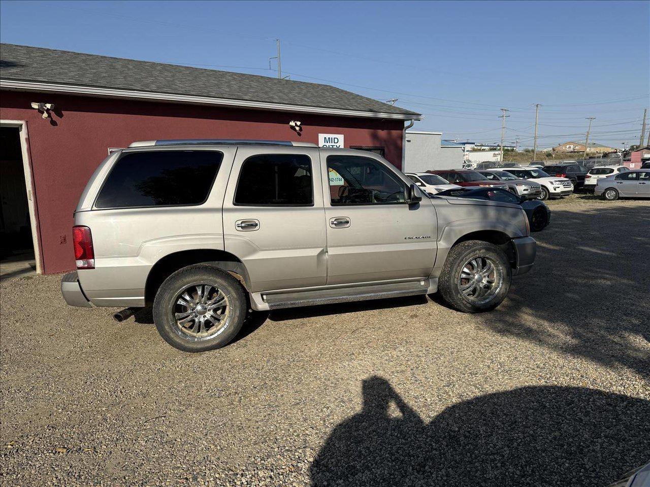 Used 2006 Cadillac Escalade AWD for sale in Saskatoon, SK