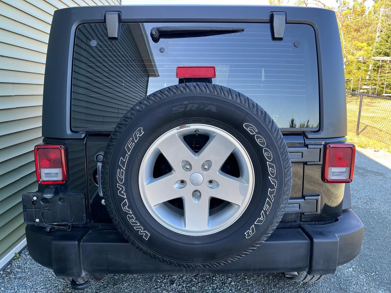 2016 Jeep Wrangler SPORT - Photo #3