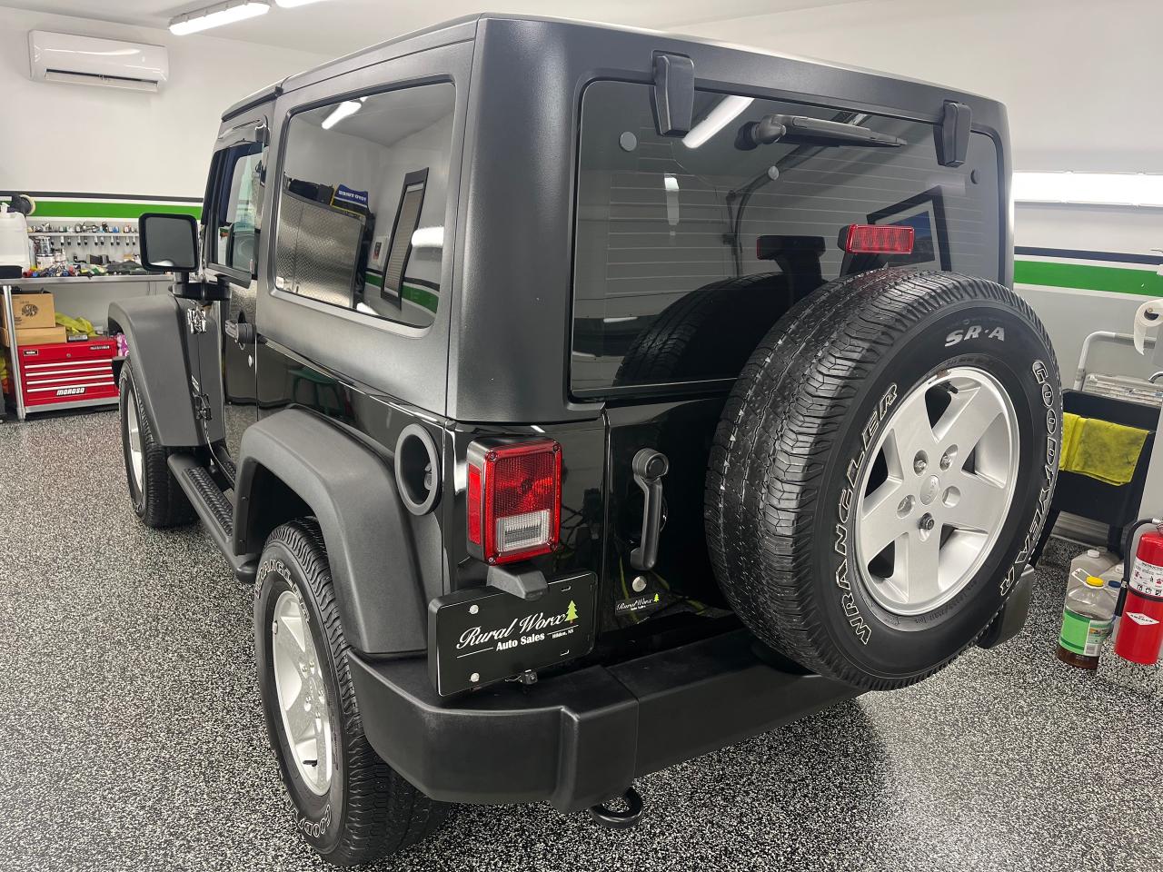 2016 Jeep Wrangler SPORT - Photo #4