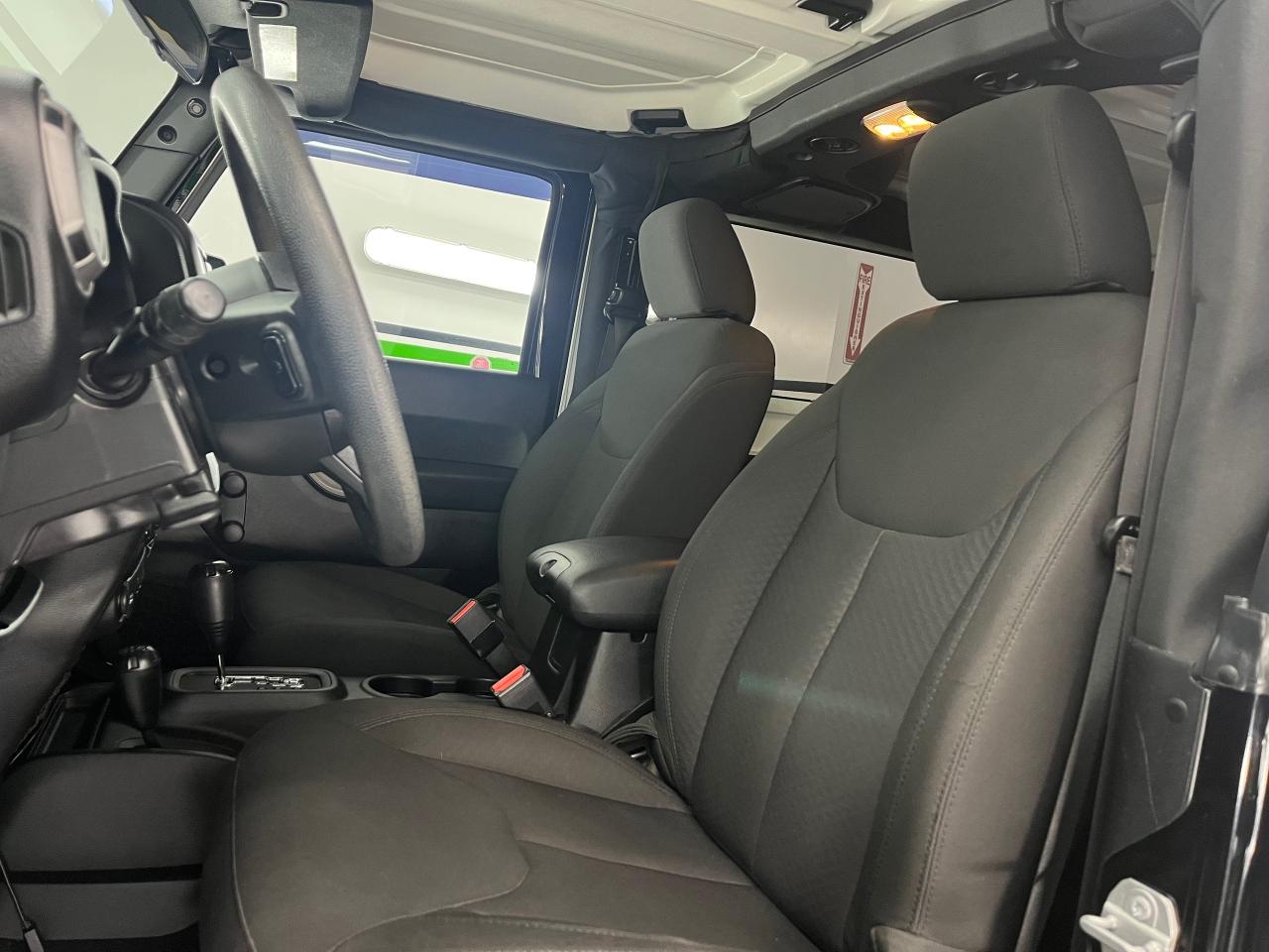 2016 Jeep Wrangler SPORT - Photo #9