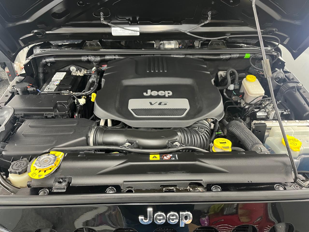 2016 Jeep Wrangler SPORT - Photo #16