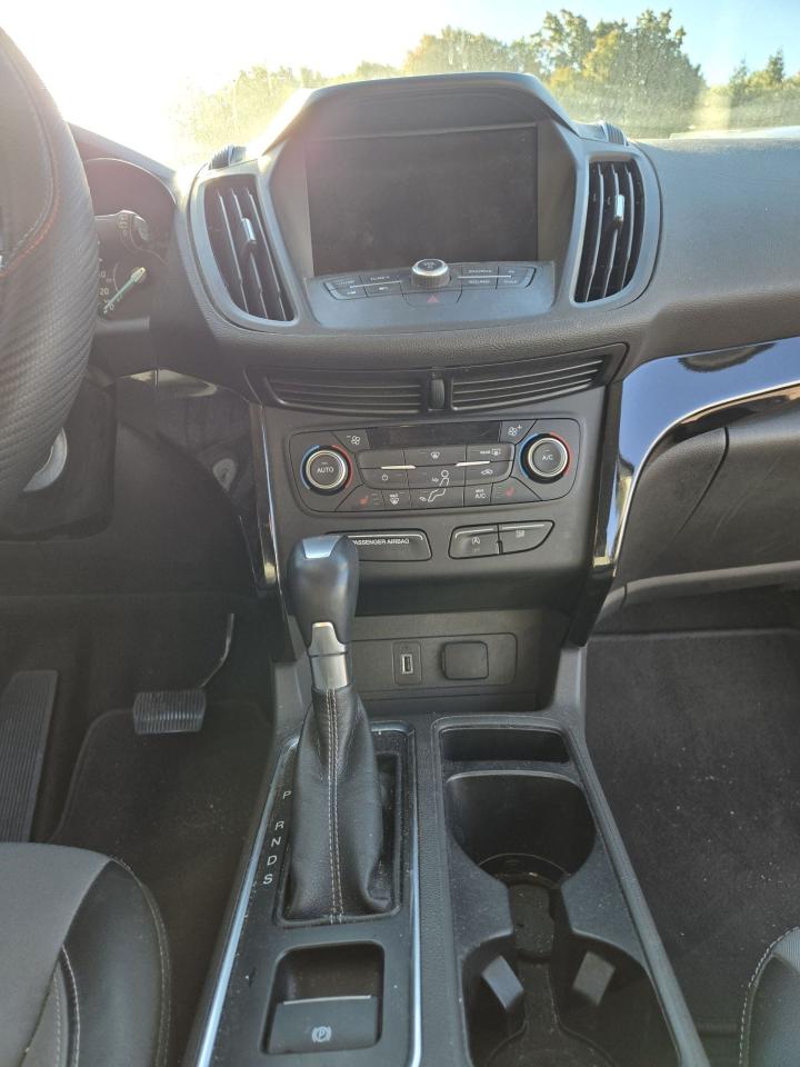 2018 Ford Escape SE - Photo #13