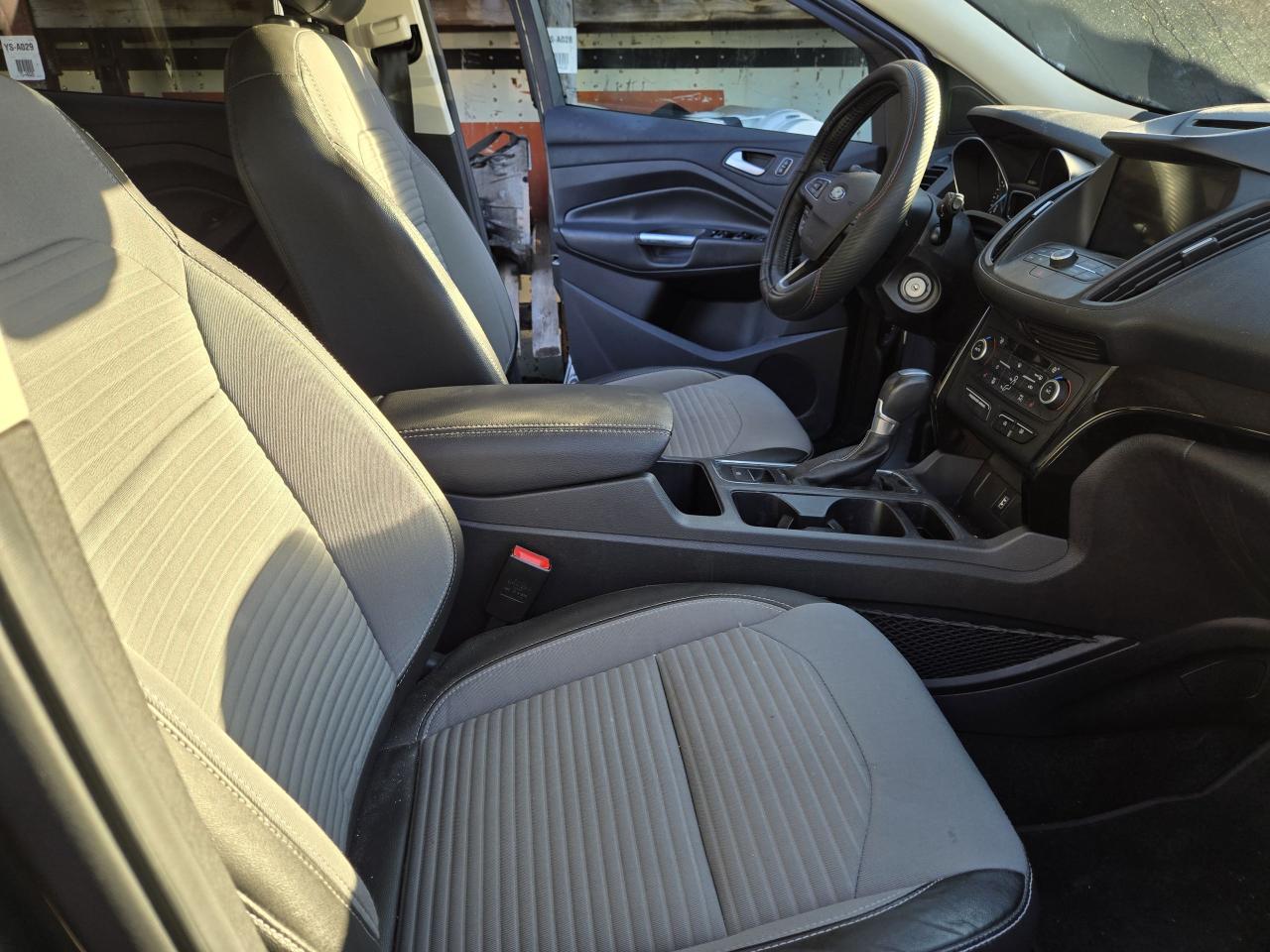 2018 Ford Escape SE - Photo #10