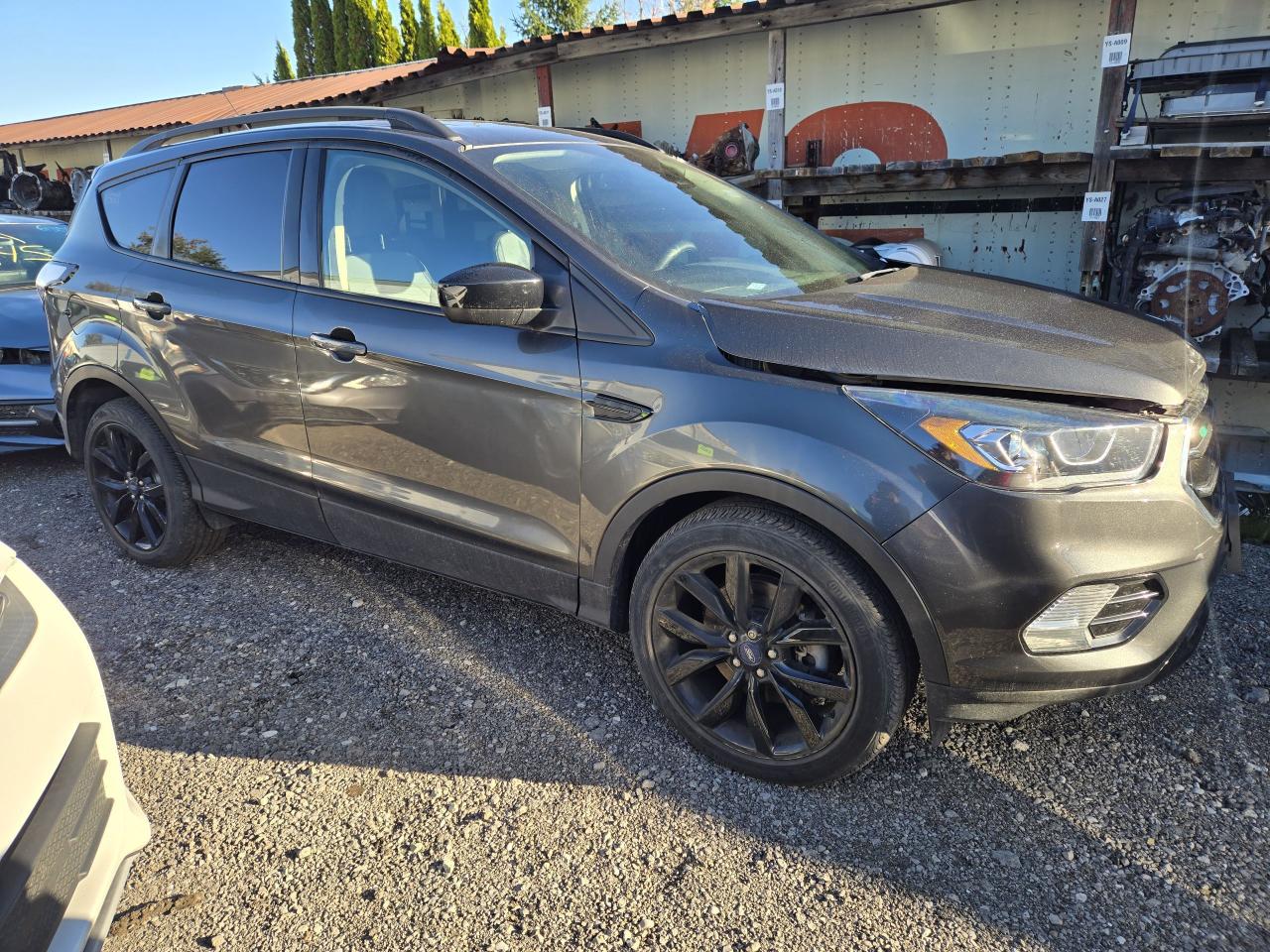 2018 Ford Escape SE - Photo #3