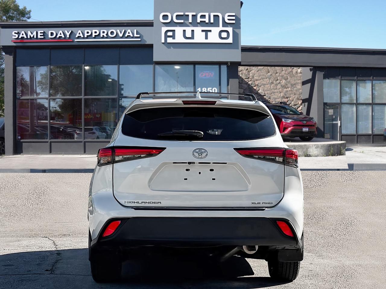 2020 Toyota Highlander XLE AWD V6 - Photo #5