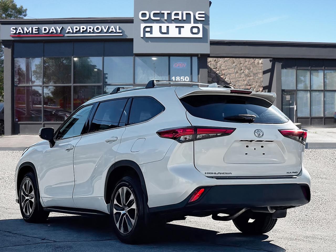 2020 Toyota Highlander XLE AWD V6 - Photo #4