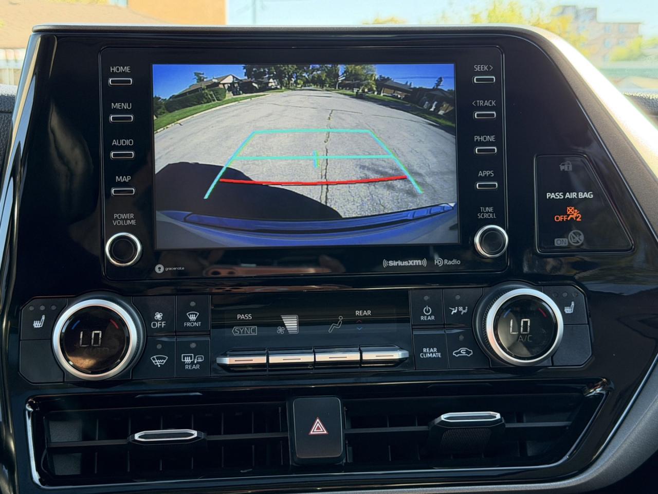 2020 Toyota Highlander XLE AWD V6 - Photo #20