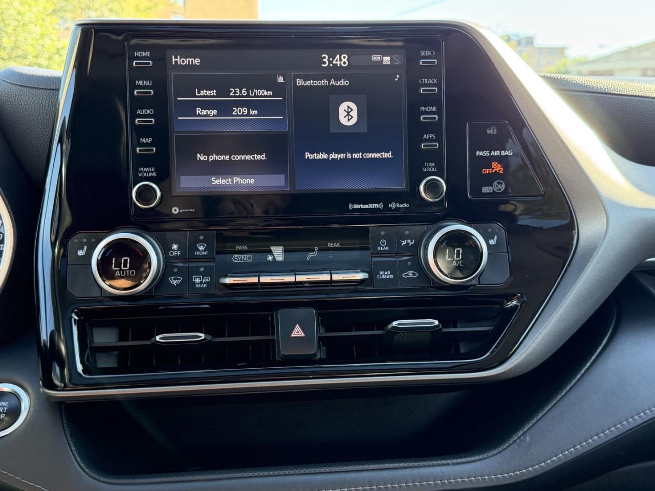 2020 Toyota Highlander XLE AWD V6 - Photo #22
