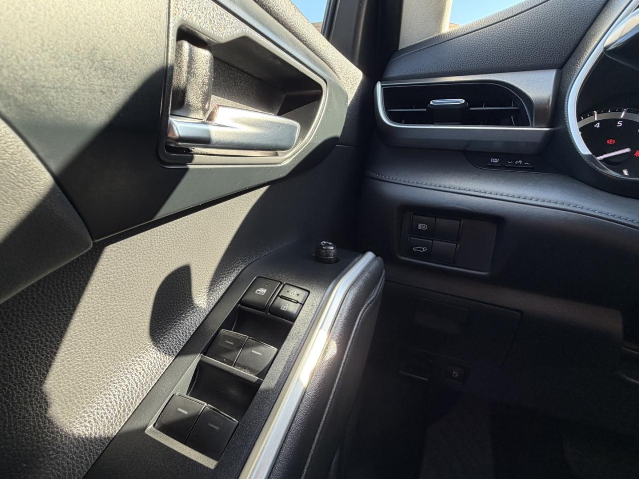 2020 Toyota Highlander XLE AWD V6 - Photo #24
