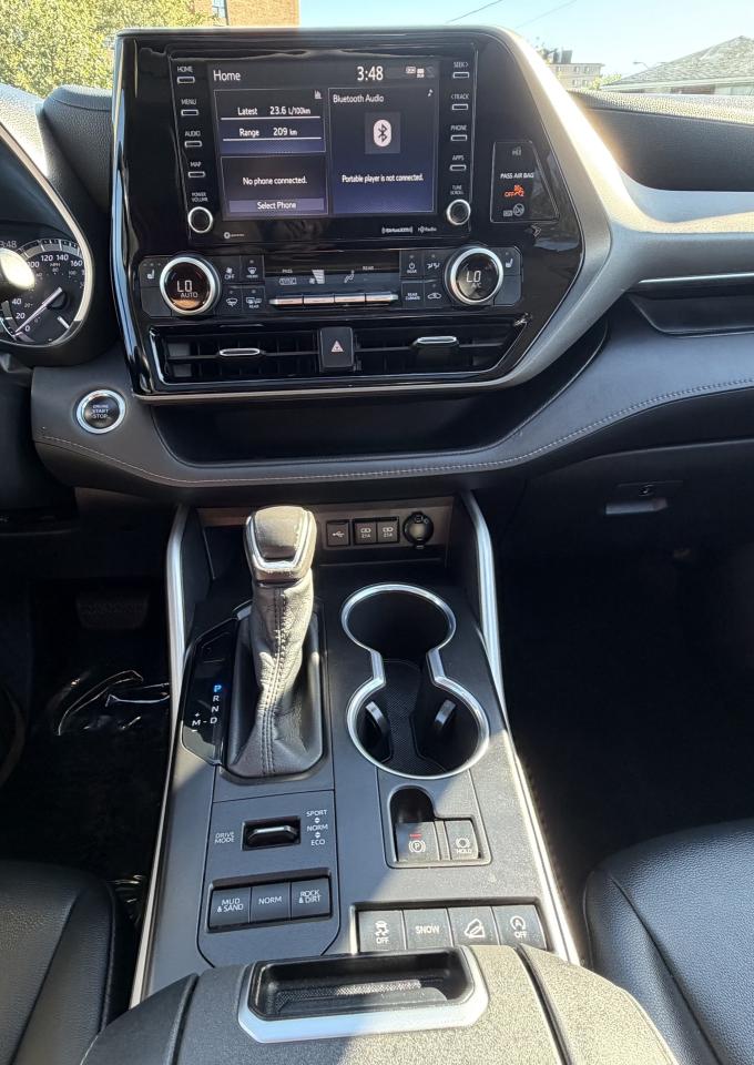2020 Toyota Highlander XLE AWD V6 - Photo #23