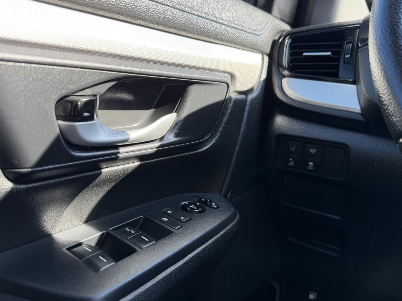 2020 Honda CR-V LX AWD - Photo #19