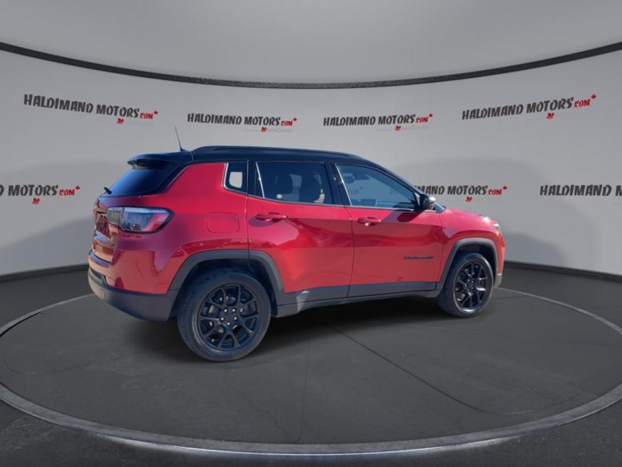 2023 Jeep Compass Altitude 4x4 Photo