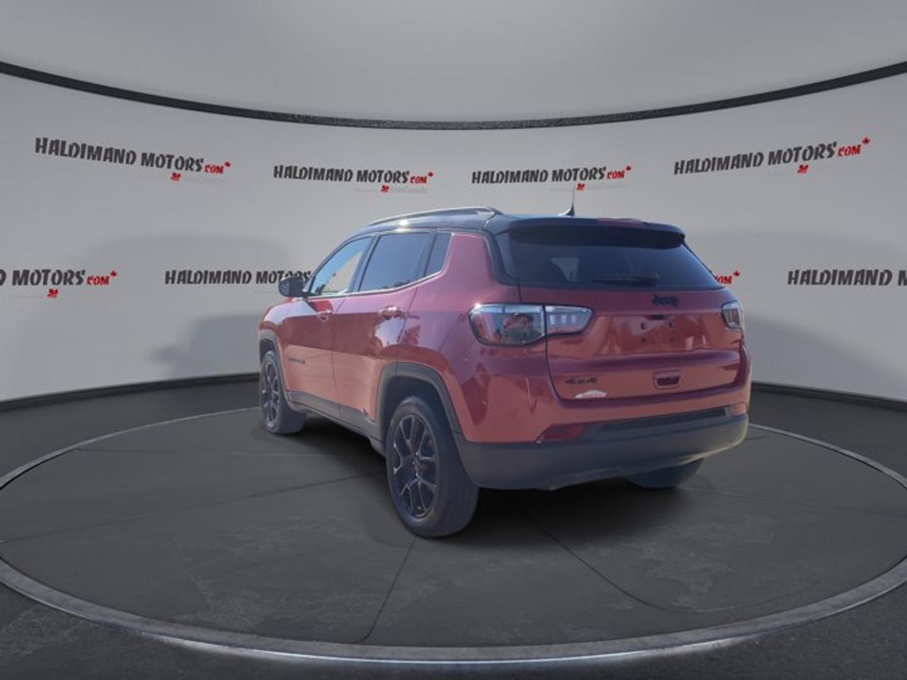 2023 Jeep Compass Altitude 4x4 Photo
