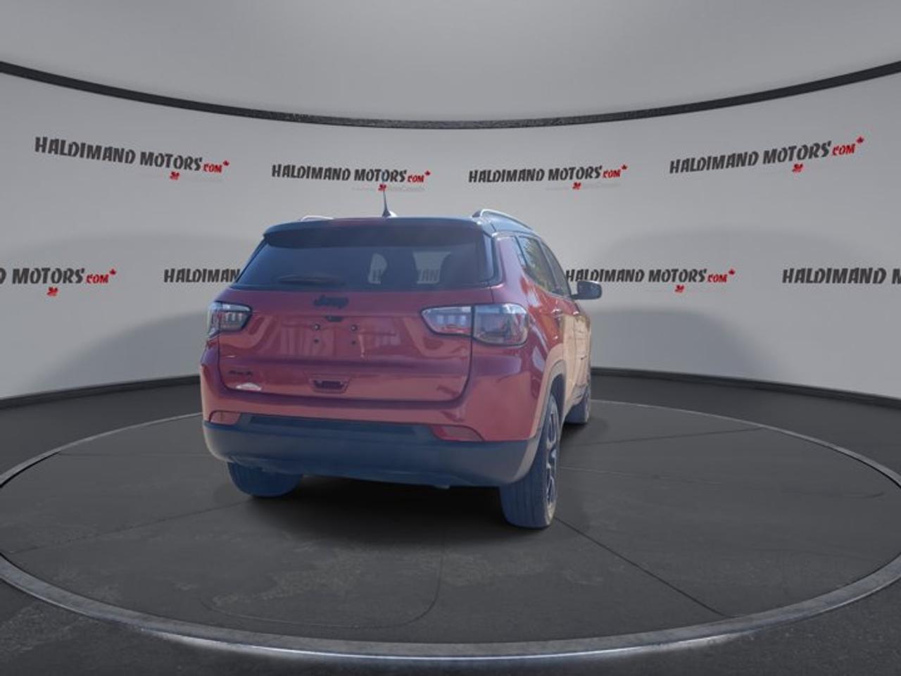 2023 Jeep Compass Altitude 4x4 Photo