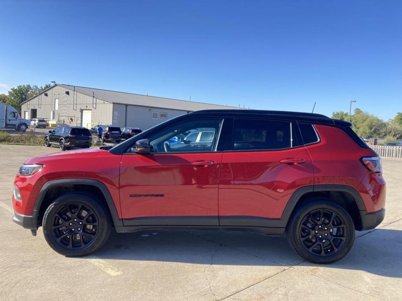 2023 Jeep Compass Altitude 4x4 Photo