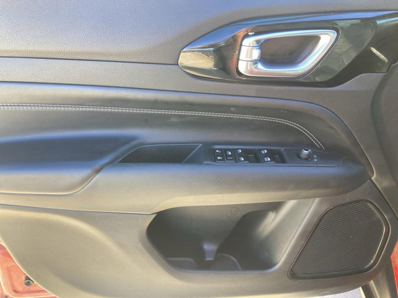 2023 Jeep Compass Altitude 4x4 Photo