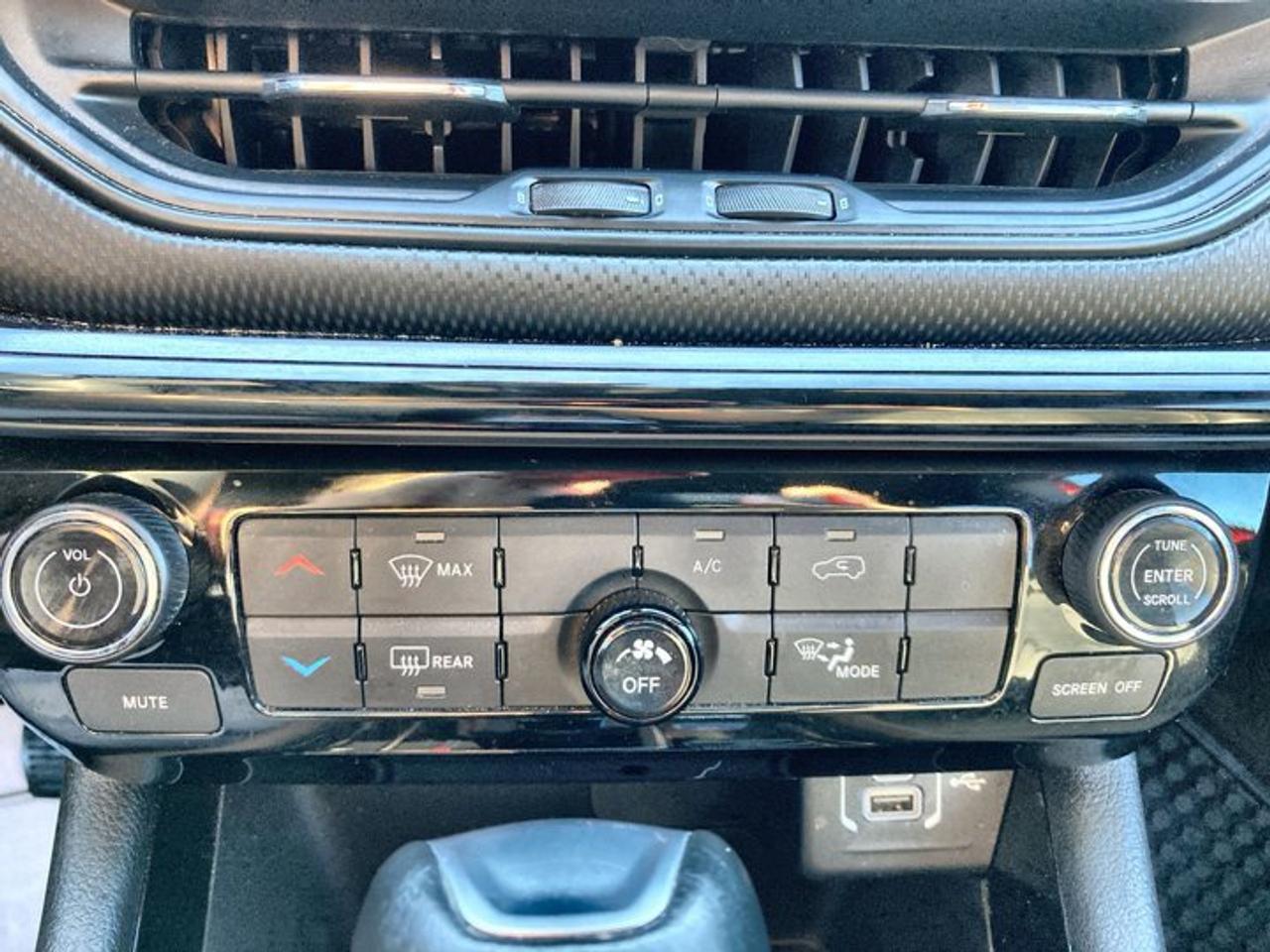 2023 Jeep Compass Altitude 4x4 Photo