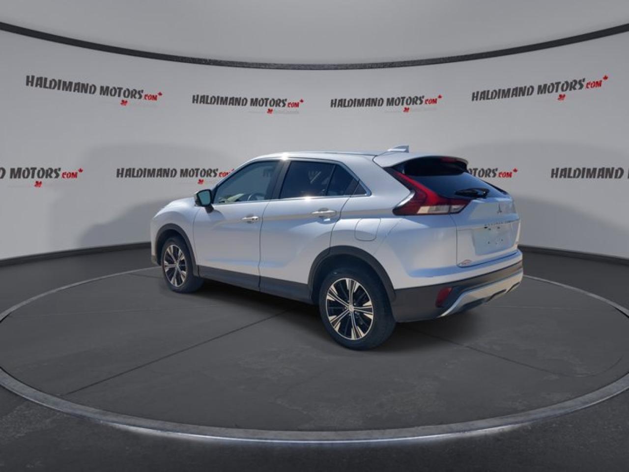 2022 Mitsubishi Eclipse Cross SE S 4WD Photo