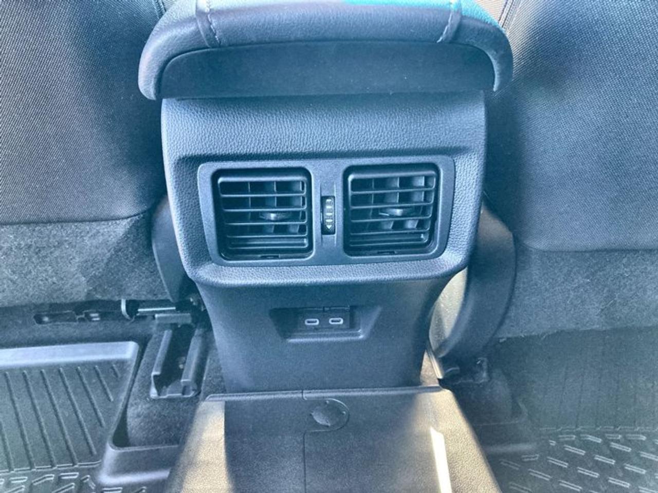 2023 Toyota Venza LE AWD Photo