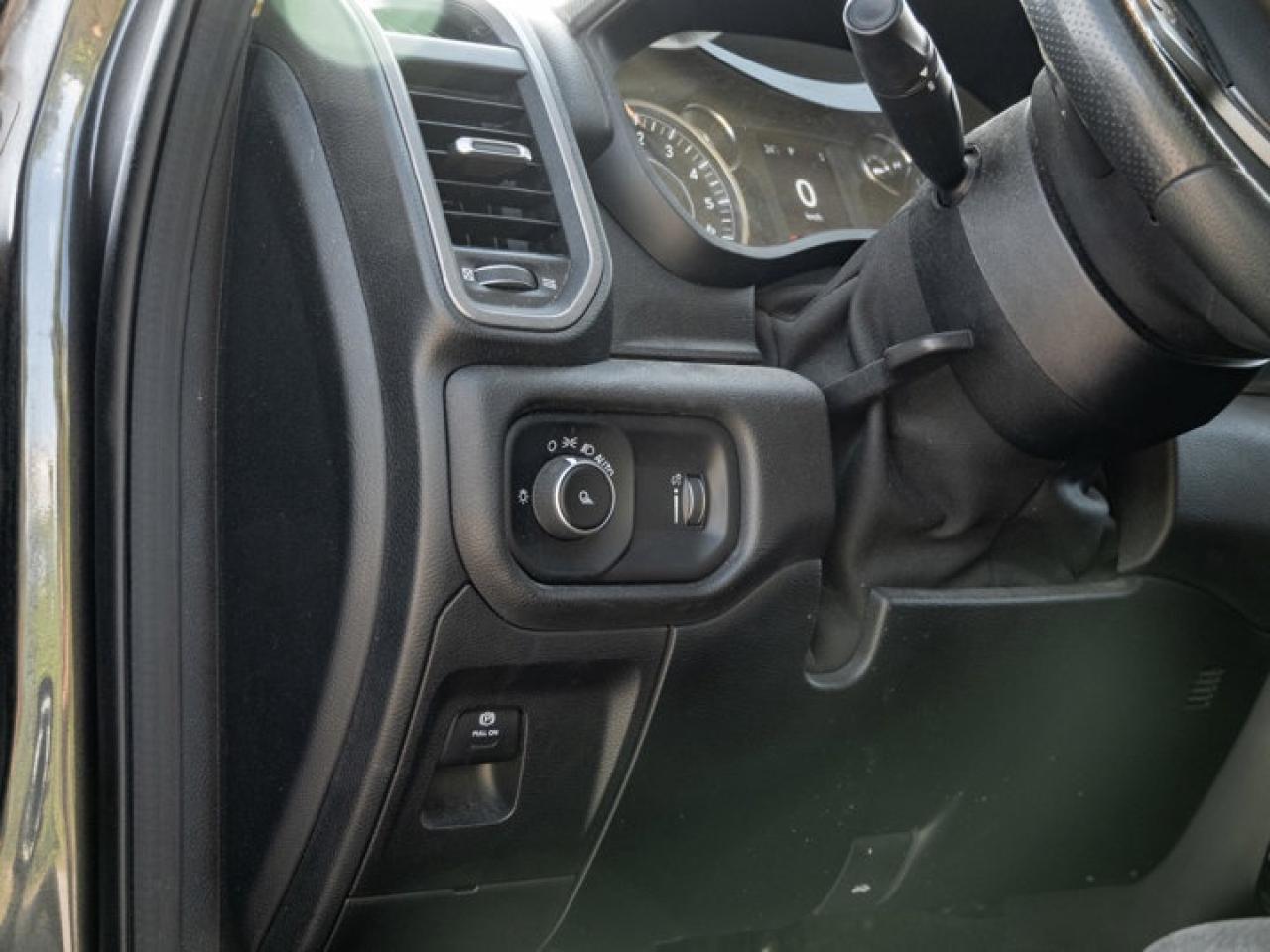 2020 RAM 1500 TRADESMAN Photo