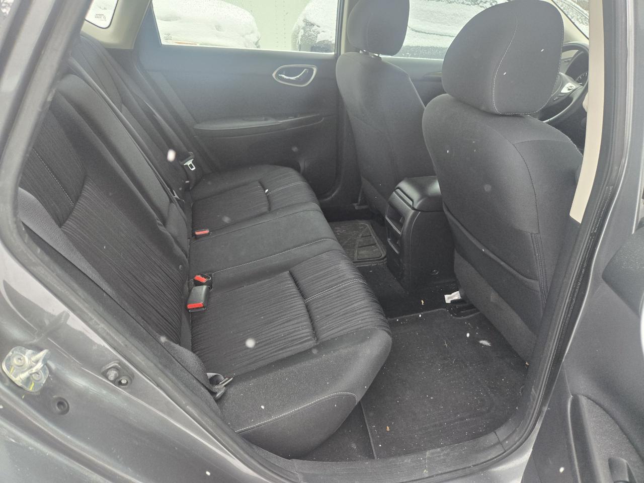 2018 Nissan Sentra SV Photo