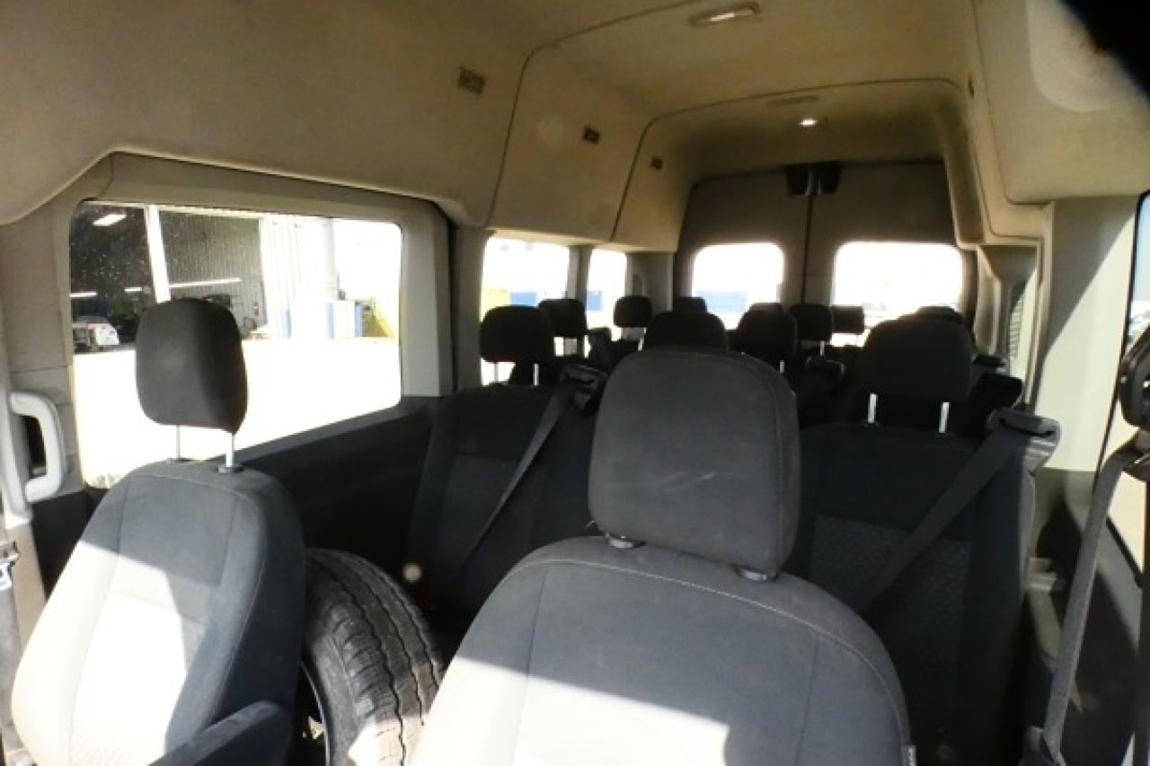 2023 Ford Transit 350 XL 15 pass. High Roof AWD w/cloth seat, NAV, BUC - Photo #11