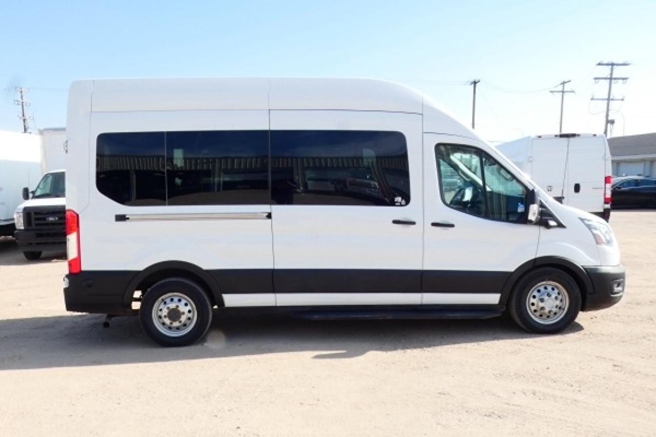2023 Ford Transit 350 XL 15 pass. High Roof AWD w/cloth seat, NAV, BUC - Photo #5
