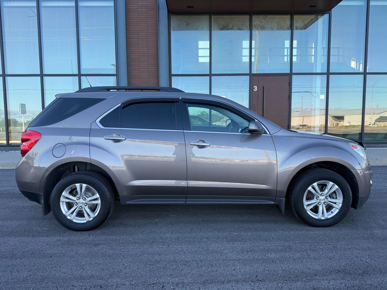 2010 Chevrolet Equinox 1LT Photo