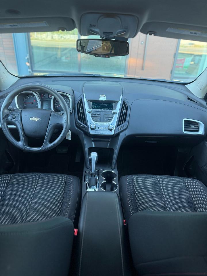 2010 Chevrolet Equinox 1LT Photo