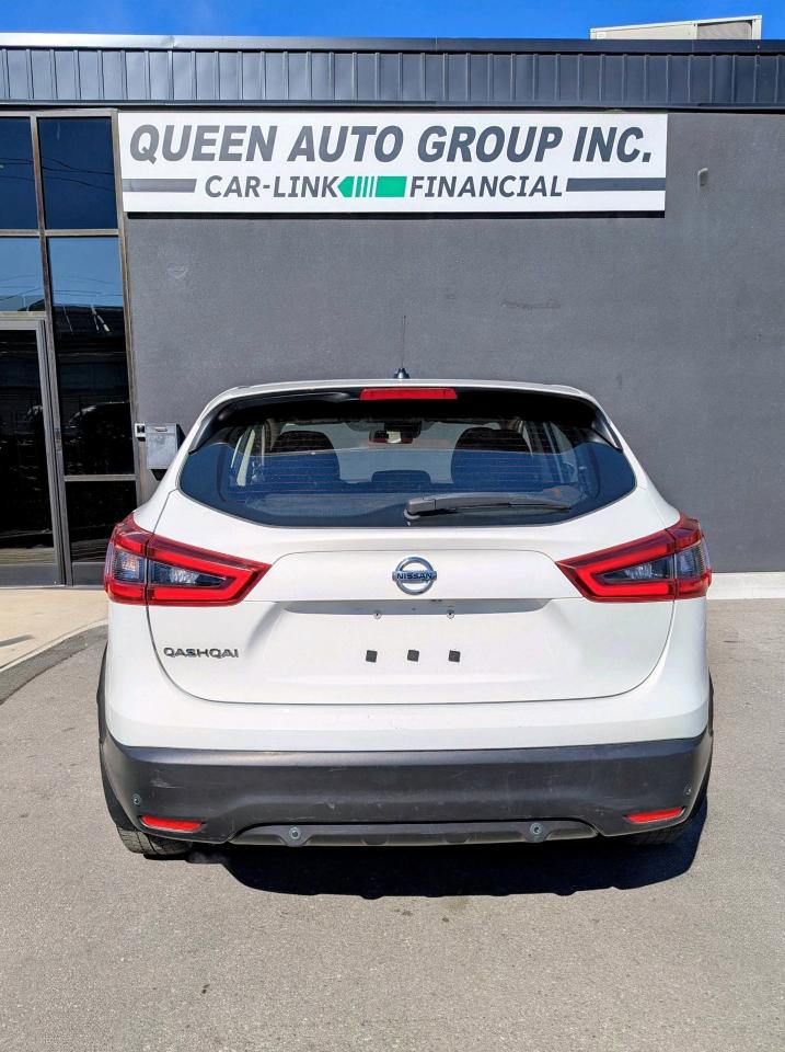 2020 Nissan Qashqai FWD S Manual Photo3