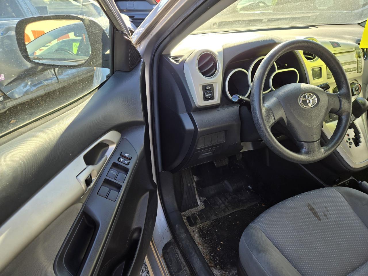 2009 Toyota Matrix XR - Photo #8