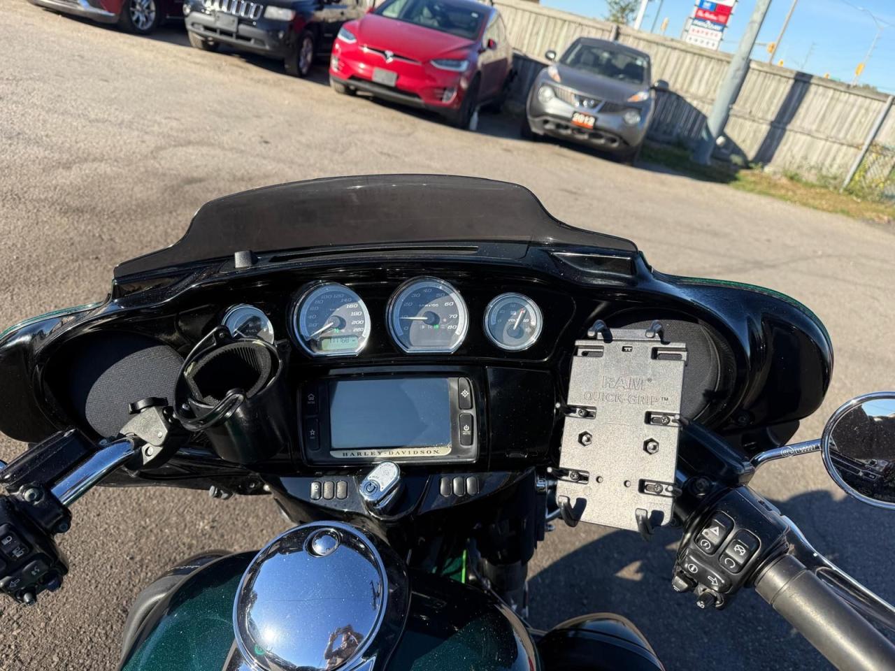 2015 Harley-Davidson Electra Glide Classic ULTRA LIMITED, EXHAUST, RARE GREEN COLOUR, AS IS - Photo #14