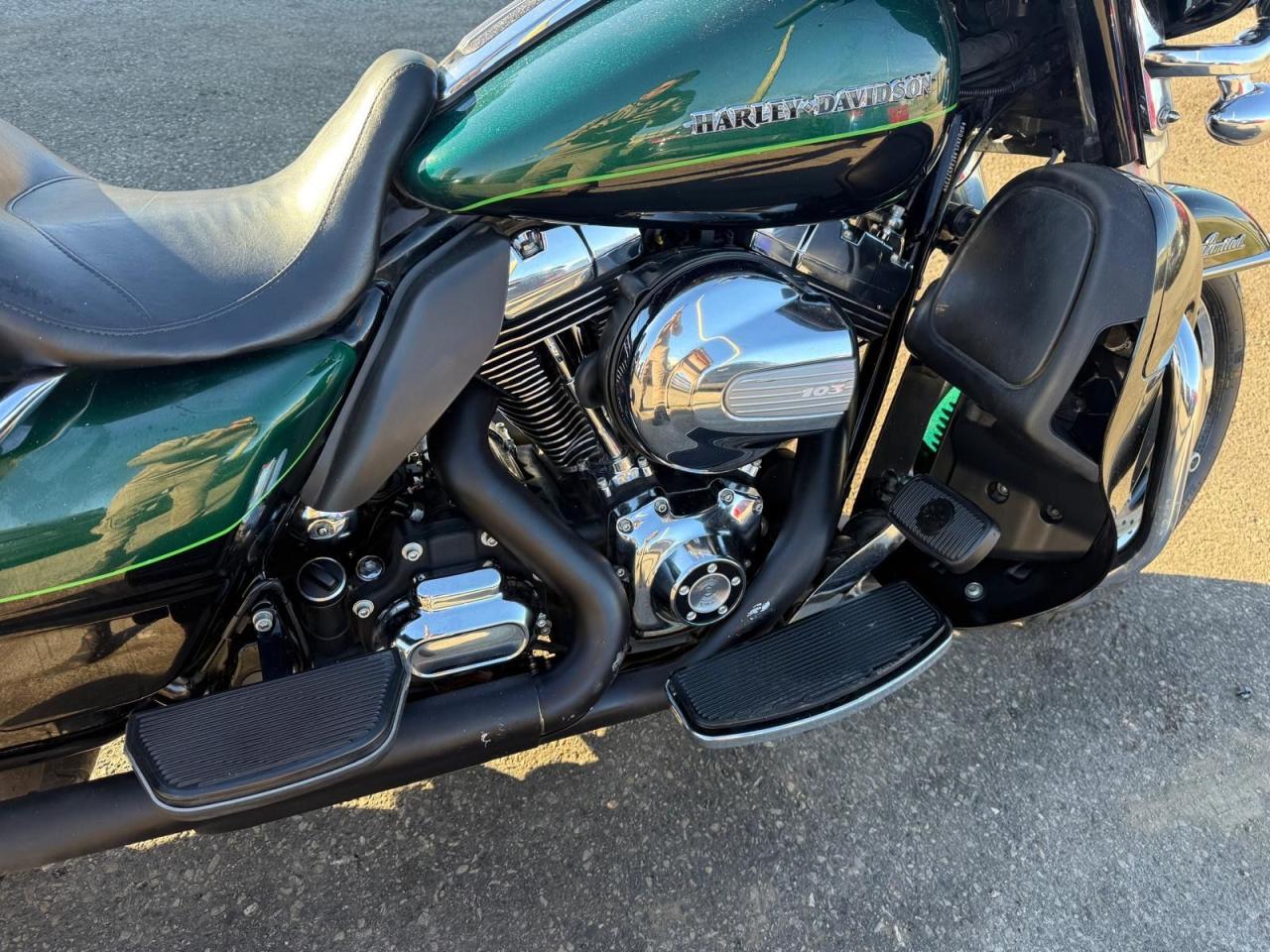 2015 Harley-Davidson Electra Glide Classic ULTRA LIMITED, EXHAUST, RARE GREEN COLOUR, AS IS - Photo #13
