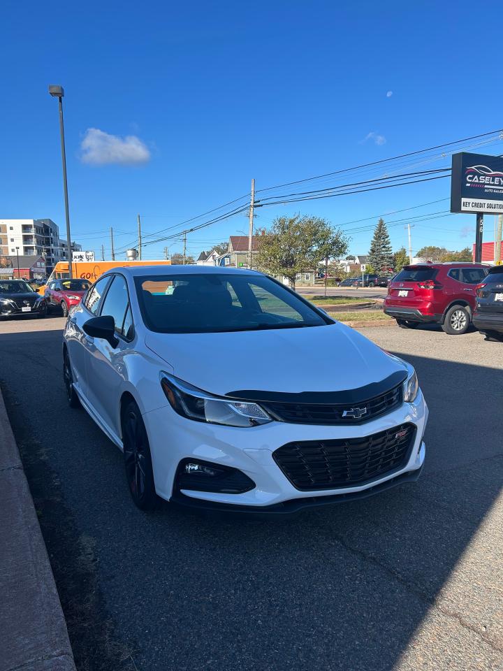 2018 Chevrolet Cruze LT - Photo #3