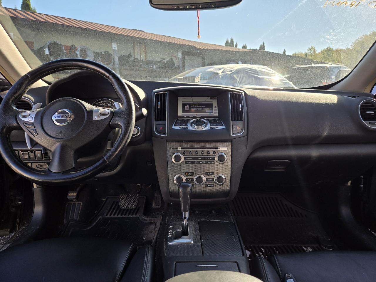 2011 Nissan Maxima 3.5 SV - Photo #16