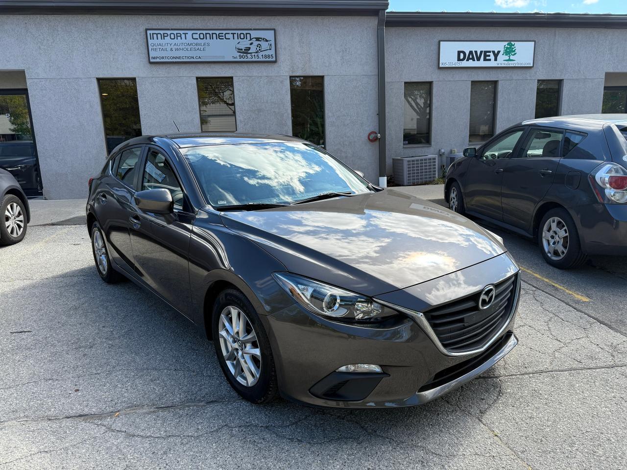 2014 Mazda MAZDA3 4DR..HT GS-SKY..AUTO..REAR VIEW CAMERA..CERTIFIED! Photo2