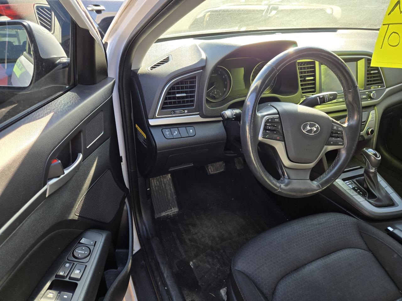 2018 Hyundai Elantra GL SE - Photo #9
