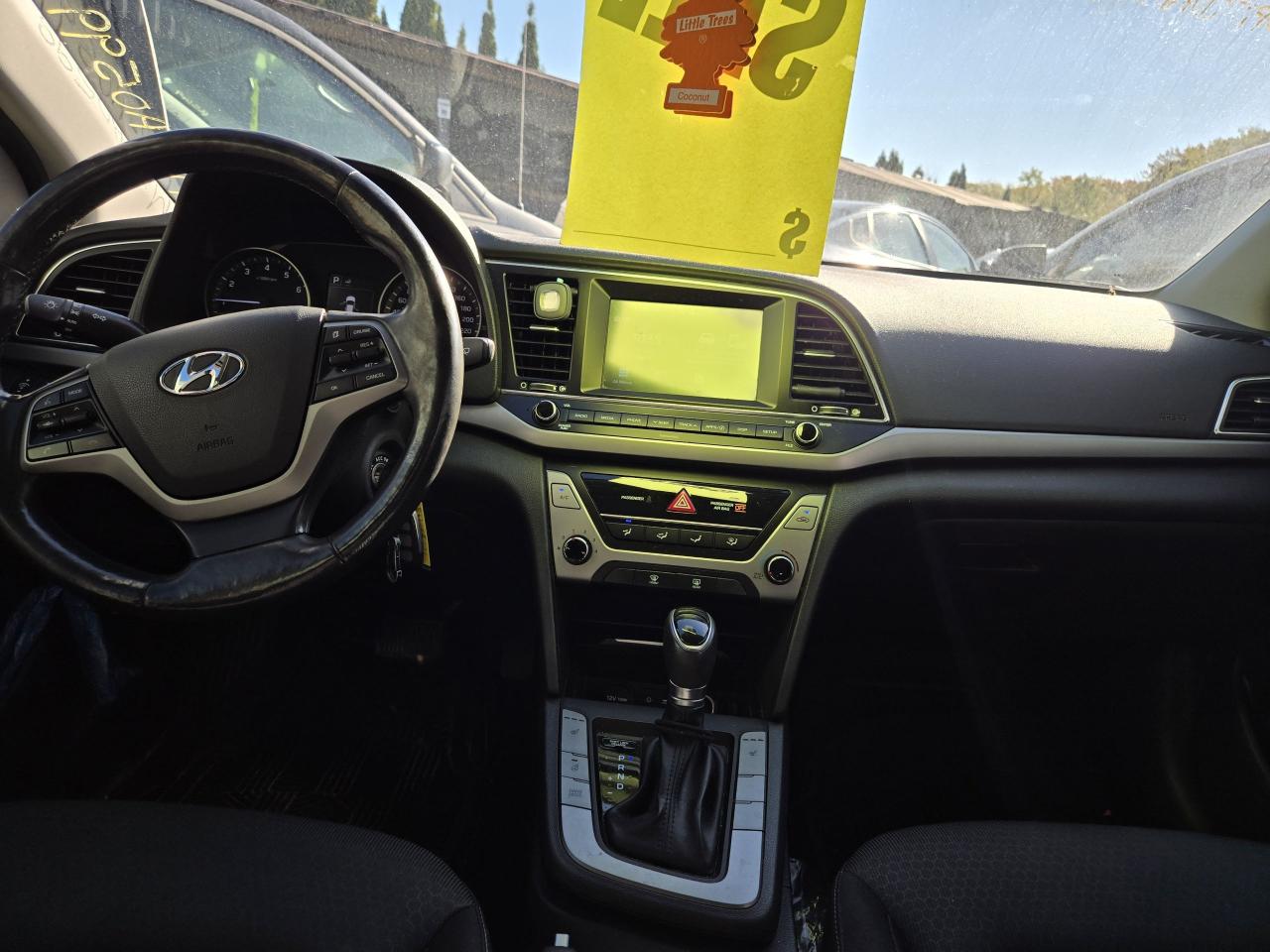 2017 Hyundai Elantra GL - Photo #14