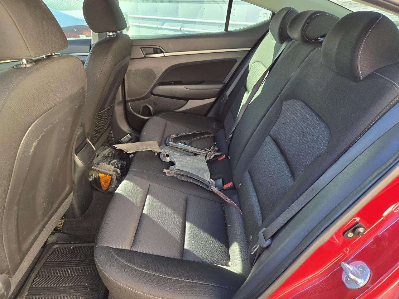 2017 Hyundai Elantra GL - Photo #11