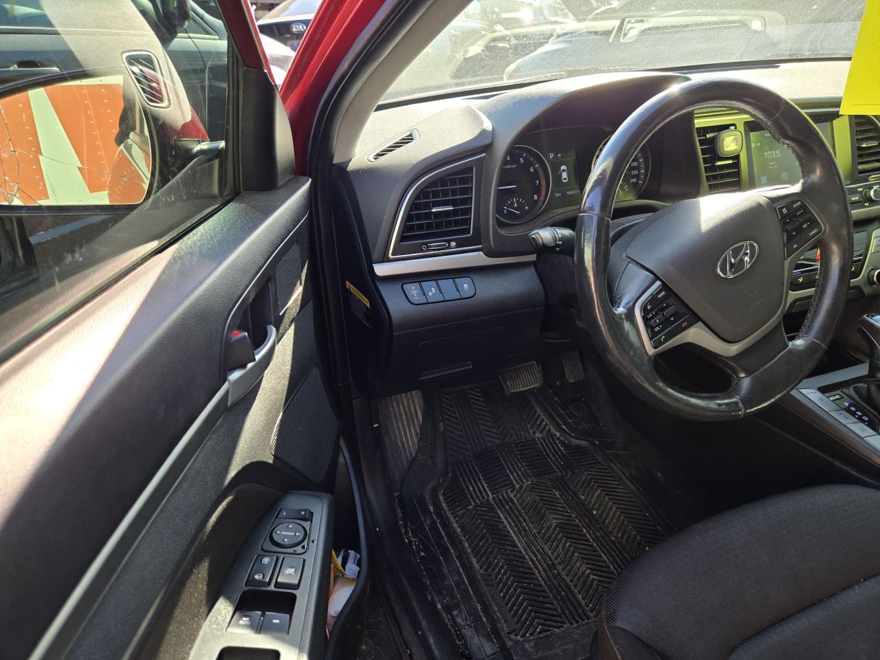 2017 Hyundai Elantra GL - Photo #9