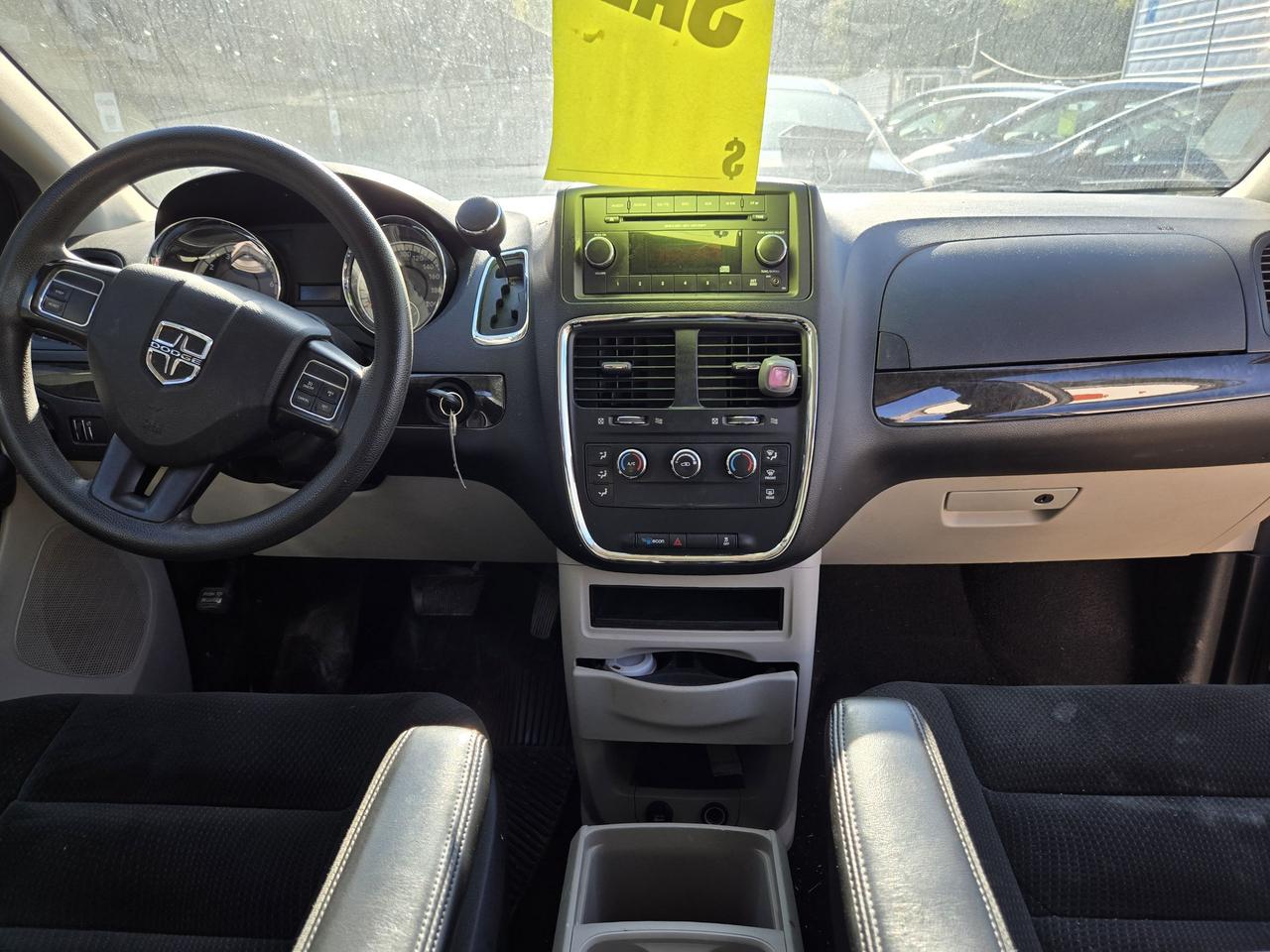 2016 Dodge Grand Caravan SXT Photo