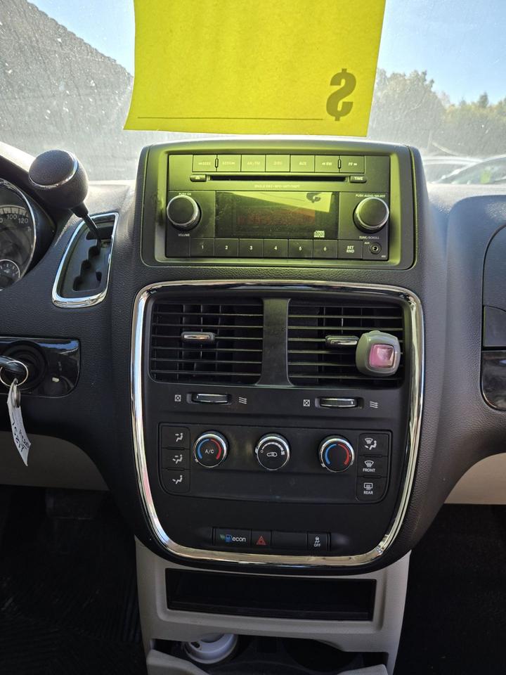 2016 Dodge Grand Caravan SXT Photo