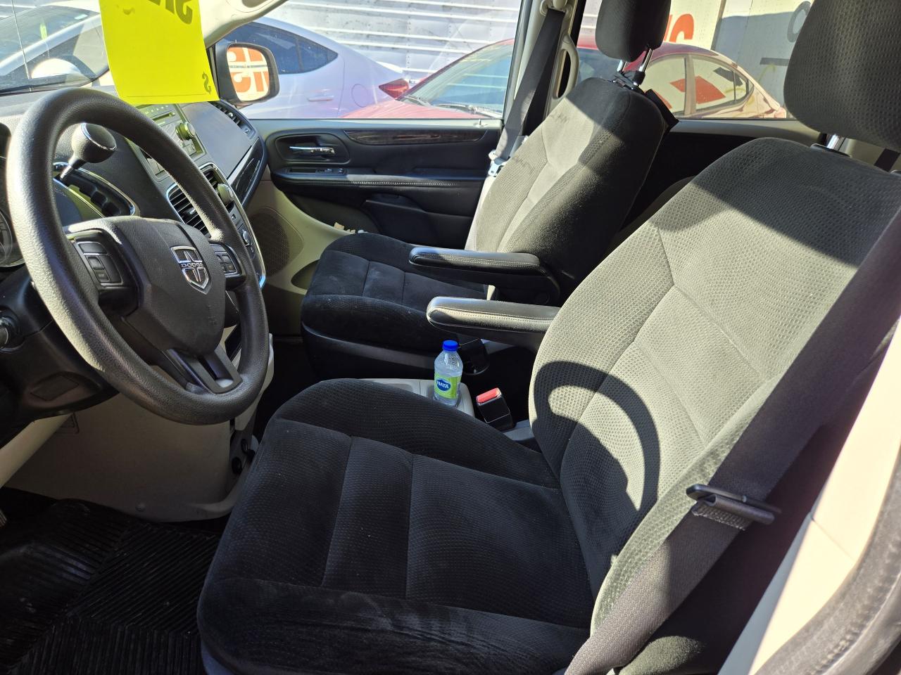 2016 Dodge Grand Caravan SXT - Photo #8