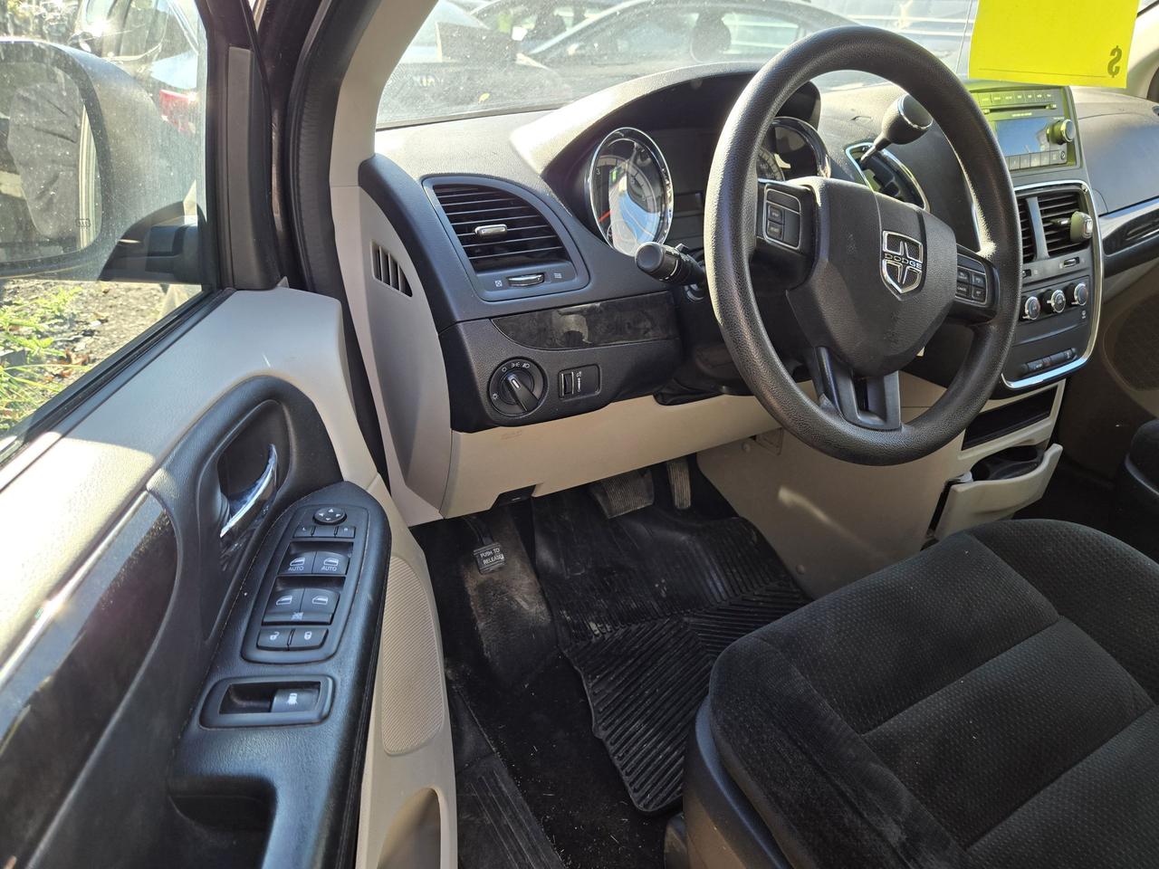 2016 Dodge Grand Caravan SXT Photo