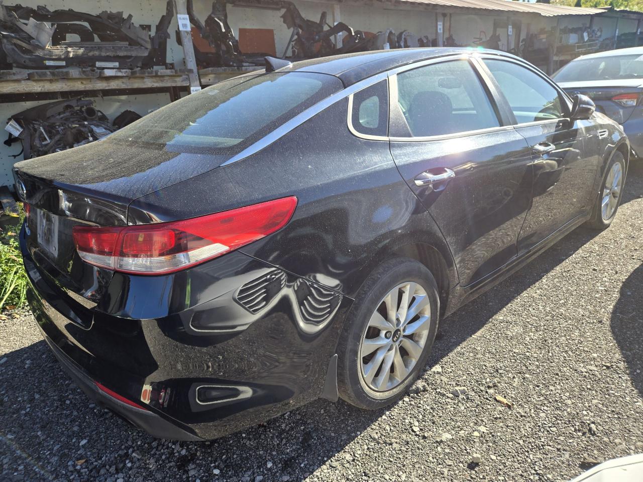 2016 Kia Optima LX - Photo #4