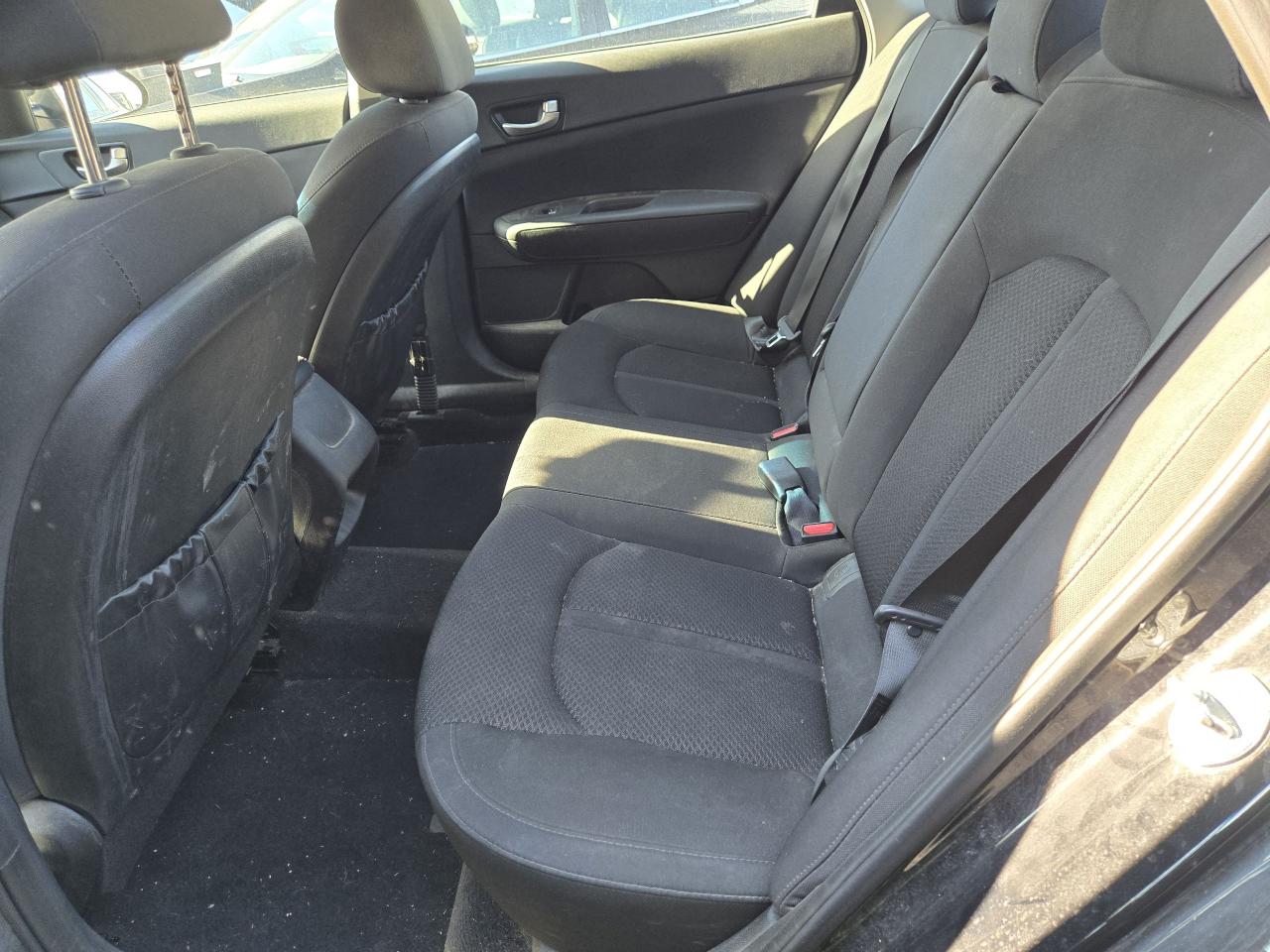2016 Kia Optima LX - Photo #10
