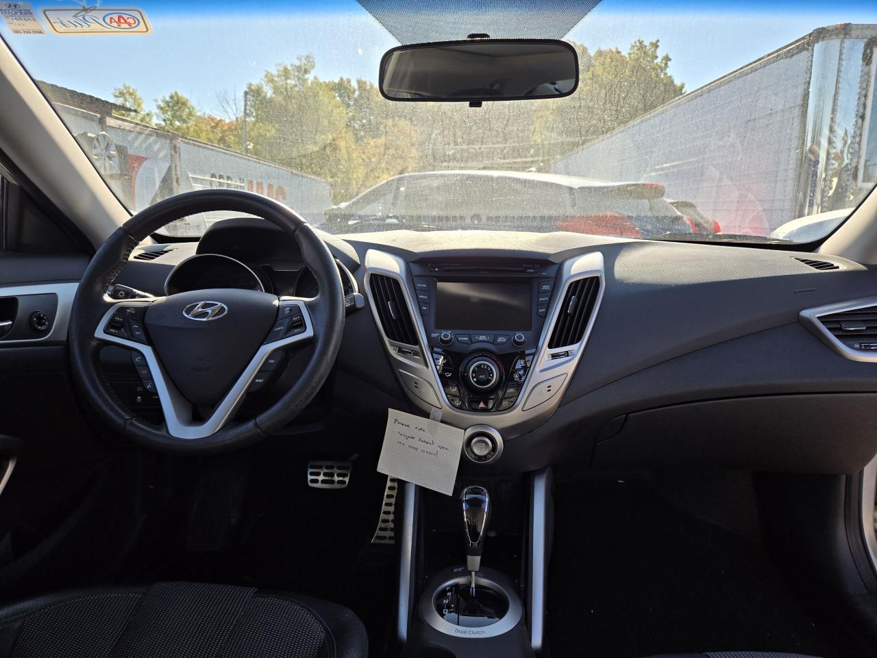 2012 Hyundai Veloster w/Tech - Photo #14