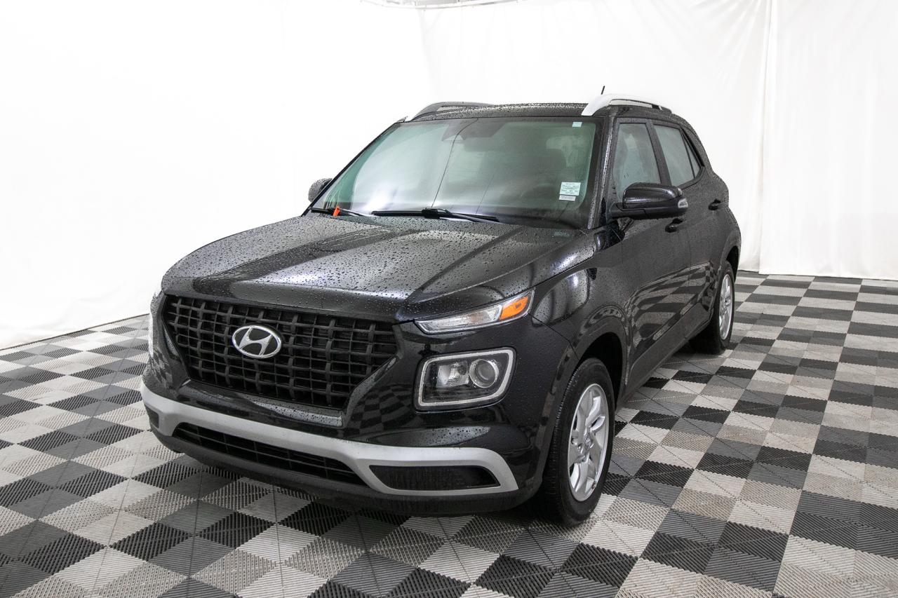 2023 Hyundai Venue PREFERRED Photo1